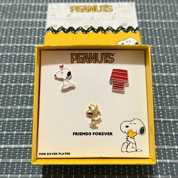 NEW | Peanuts | Friends Forever Enamel Lapel Pin Set of 3 - Picture 1 of 4